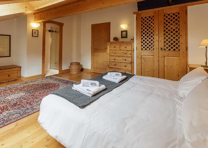 Les Sonnailles - Year Apartment